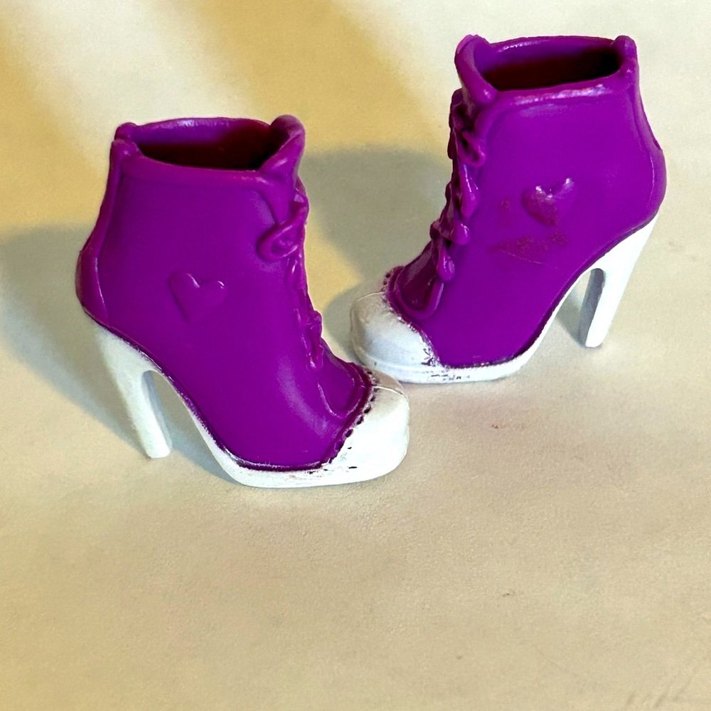 Mattel BARBIE Doll Shoes- Magenta High Heel Stiletto Ankle Boots w Laces Hearts